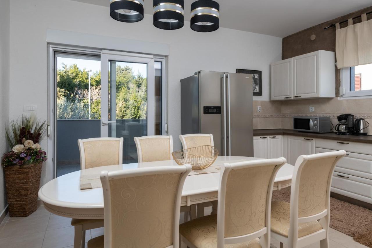 פולה Villa Daniel מראה חיצוני תמונה